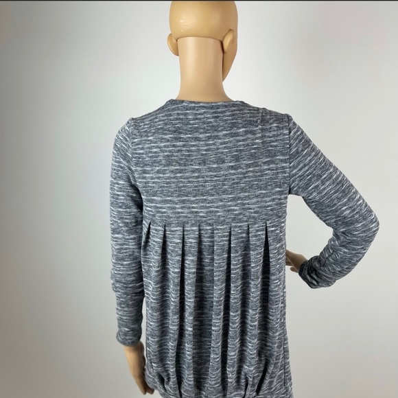 Heathered Gray Ruffle Cardigan - Picture 7 of 7